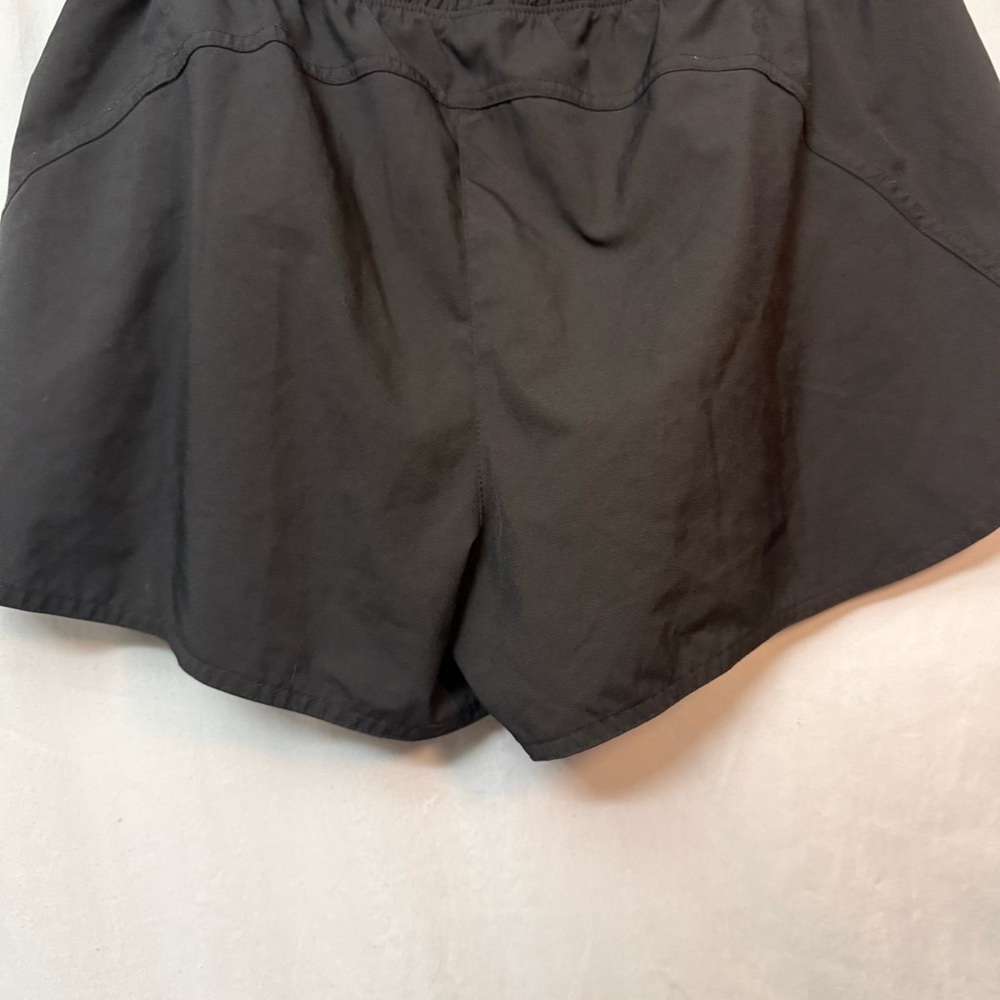 Old Navy Quick Dry Shorts - Picture 7 of 10
